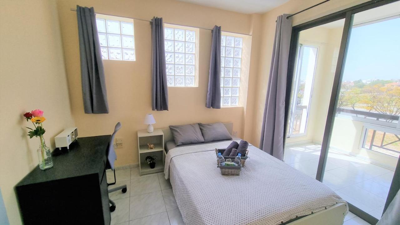 Comfy Rooms In A Shared Apartment Near Salt Lake With Internet And Netflix Ларнака Екстериор снимка